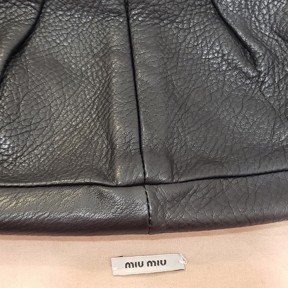 MIU MIU BLACK LEATHER ENVELOPE CLUTCH - Picture 3 of 13